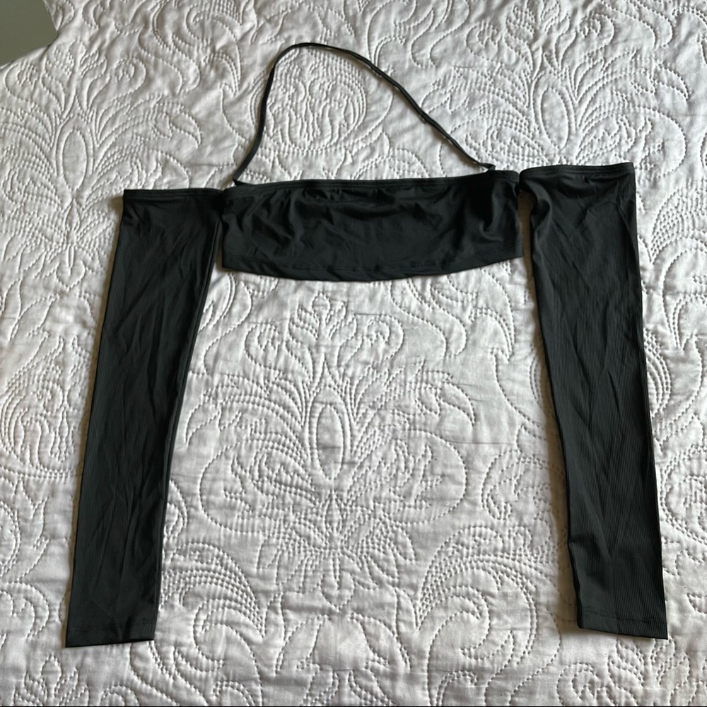 SHEIN SXY Low Back Crop Halter Top